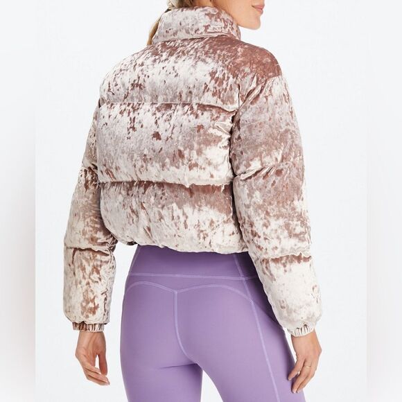 NWOT Fabletics Wander Crushed Velour Cropped Puffer Jacket Size L - Picture 2 of 10